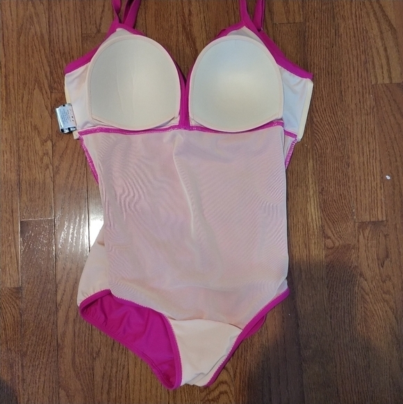 Sea & Sand Pink Ruched Swimsuit One Piece 18W - Picture 11 of 14